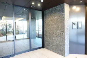 サーパス中今泉