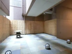 パラドール御所南