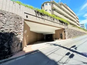 ライオンズガーデン初台
