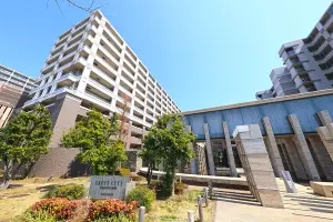 クレストシティアクアグランデ