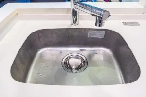 プレシス東神田