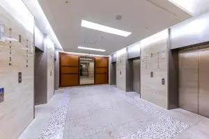 クロスエアタワー