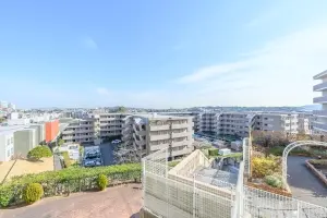 クイーンズ・ガーデン　ヒルトップ・レジデンス