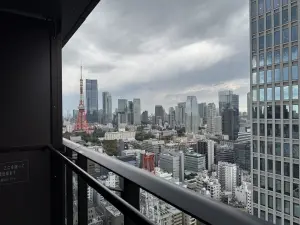 ＷＯＲＬＤ　ＴＯＷＥＲ　ＲＥＳＩＤＥＮＣＥ