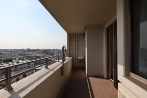 アーサー井尻ウェルステージ