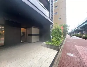 プレサンスロジェ栄