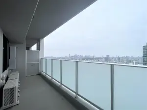 クロスエアタワー