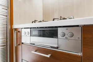 機能面も充実した3口ガラストップコンロ