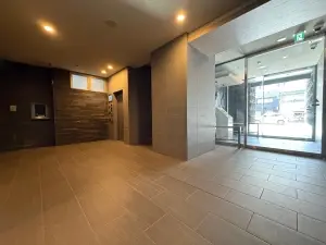 プレサンスロジェ上町台