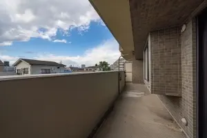 グローサス朝霞台