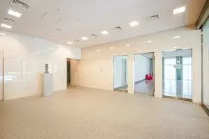 セントラルガーデンタワー