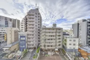 グローリオ新宿夏目坂