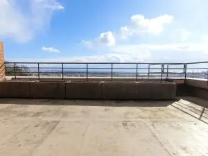 ロワ・ヴェール岡本