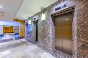 Ｗ　Ｃｏｍｆｏｒｔ　Ｔｏｗｅｒｓ　ＥＡＳＴ