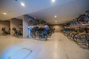 バウス上中里