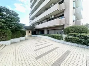 ライオンズヒルズ泉中央