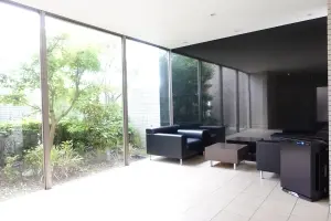 サーパス泉が丘通り