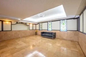 クイーンズ・ガーデン　ヒルトップ・レジデンス