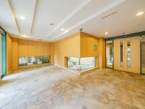 ルネ・ベイグランデ