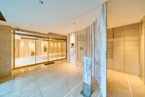 バースシティ横浜大通り公園