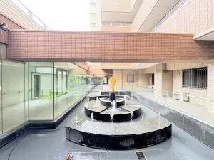 ウォーターテラスと呼ばれるモニュメント
