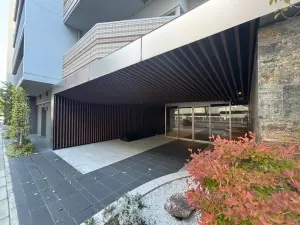 プレミスト茶屋ヶ坂駅前