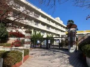 ヒューマンスクエア武蔵浦和ツイン　ウェストコート