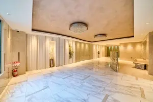 バースシティ横浜大通り公園