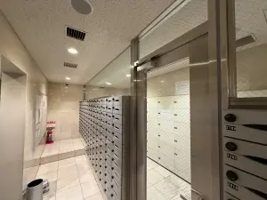 ファーストリアルタワー新宿