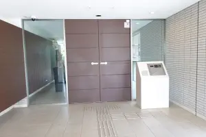 サーパス泉が丘通り