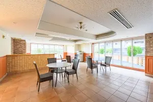 クイーンズ・ガーデン　ヒルトップ・レジデンス