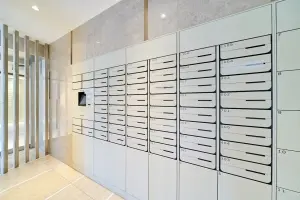 バースシティ横浜大通り公園