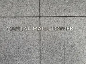 キャピタルマークタワー