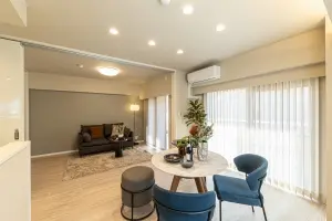 明るいリビングダイニング