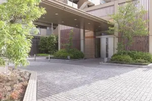 アトレ国府宮グレイシア
