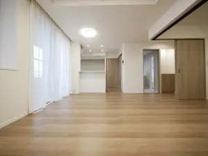 アーサー井尻ウェルステージ