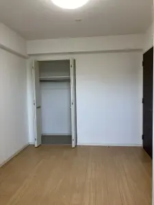アドグランデ荒井
