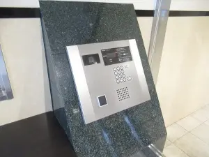 プレシス浮間舟渡駅前