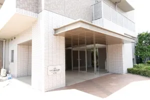 サーパス泉が丘通り