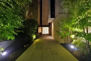 ピアース赤坂