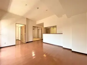 オーラム中島