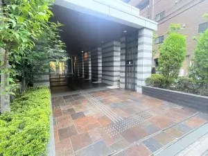 ＴＨＥ　ＴＯＷＥＲ　ＫＯＩＳＨＩＫＡＷＡ