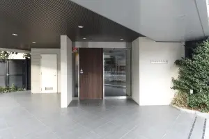 マンションエントランス