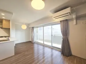 プレサンスロジェ西宮北口門前町テラス