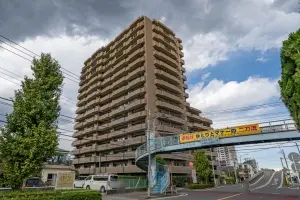 グローサス朝霞台