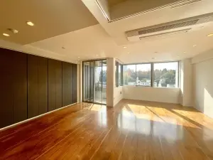 ライオンズ外苑の杜