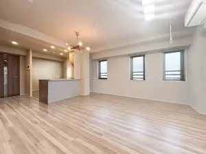 プレミスト茶屋ヶ坂駅前