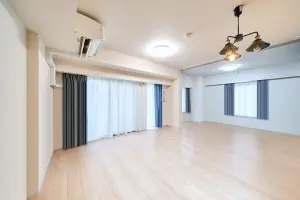 バースシティ横浜大通り公園