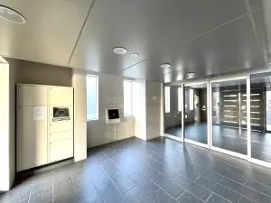 ファミリア－レ八熊通