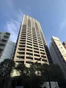 ファーストリアルタワー新宿